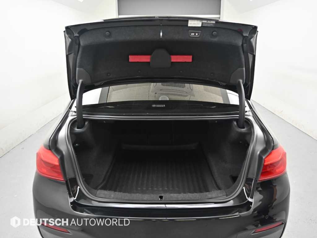 BMW 5 Series 2017 Negro - Importación desde Corea - HF Imports Iquique - Foto 19