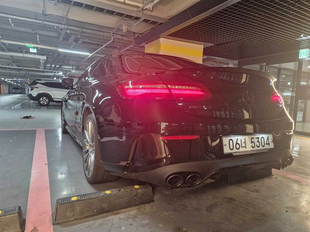 Mercedes Benz E class - Vista 2