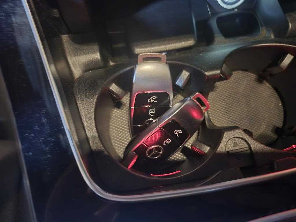 Mercedes Benz E class - Vista 6