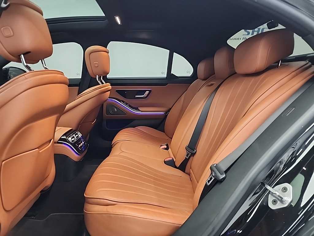 Mercedes Benz S Class - Vista 12