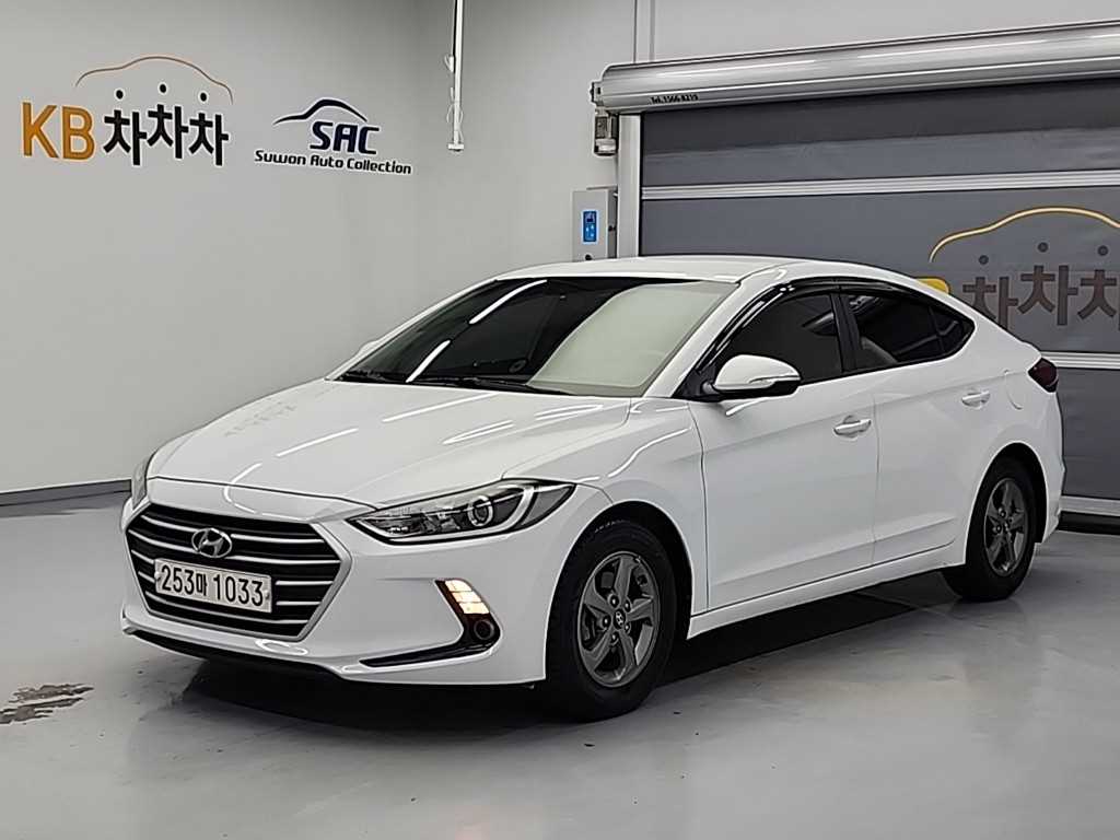 HYUNDAI Avante 2018 Blanco - Importación desde Corea - HF Imports Iquique - Foto 1