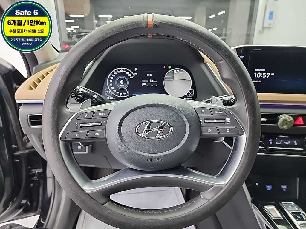 HYUNDAI Sonata - Vista 8