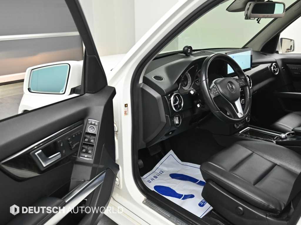 Mercedes Benz GLK Class - Vista 11