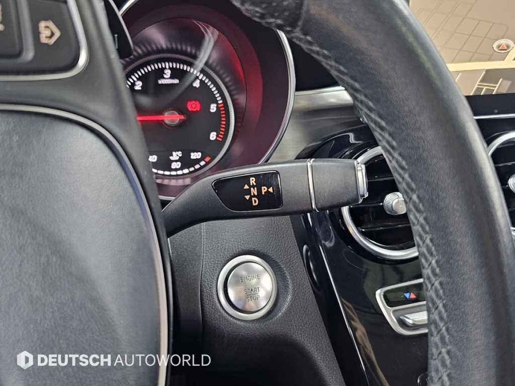 Mercedes Benz C Class - Vista 9