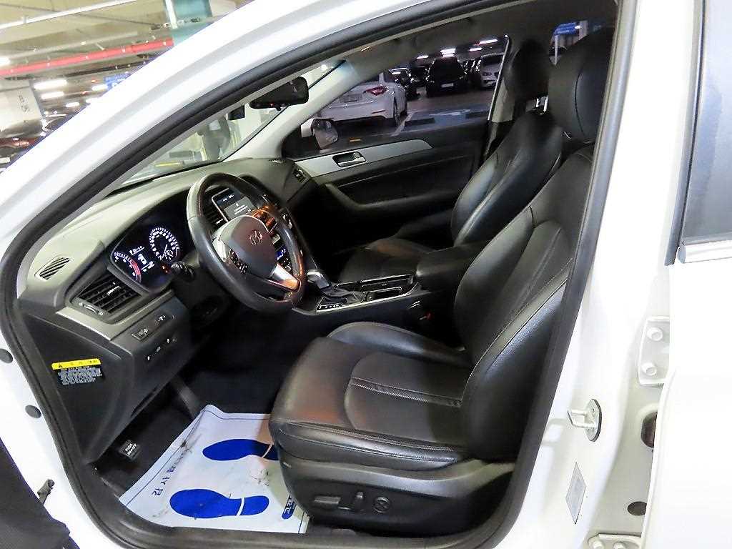 HYUNDAI Sonata - Vista 6