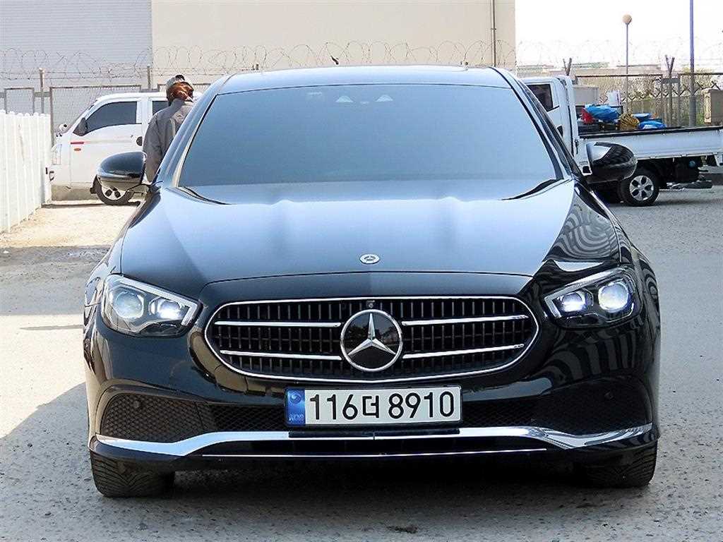 Mercedes Benz E class 2022 Blanco - Importación desde Corea - HF Imports Iquique - Foto 1