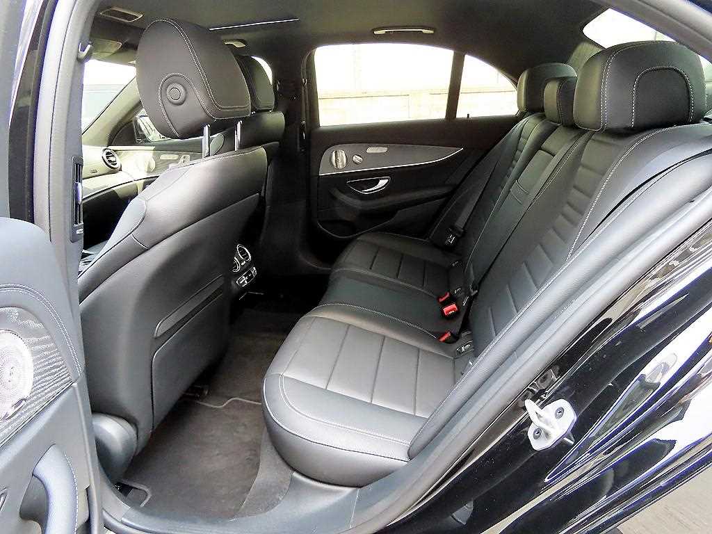 Mercedes Benz E class - Vista 6