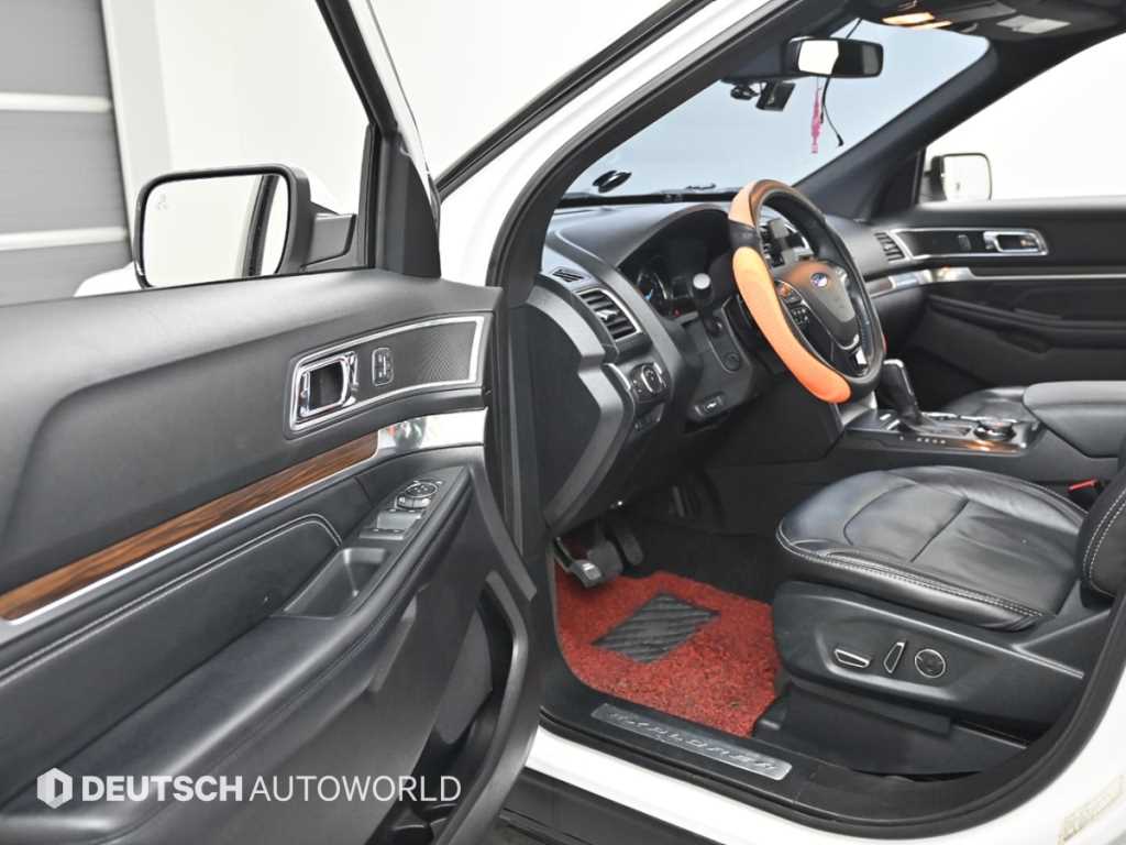 Ford Explorer - Vista 11