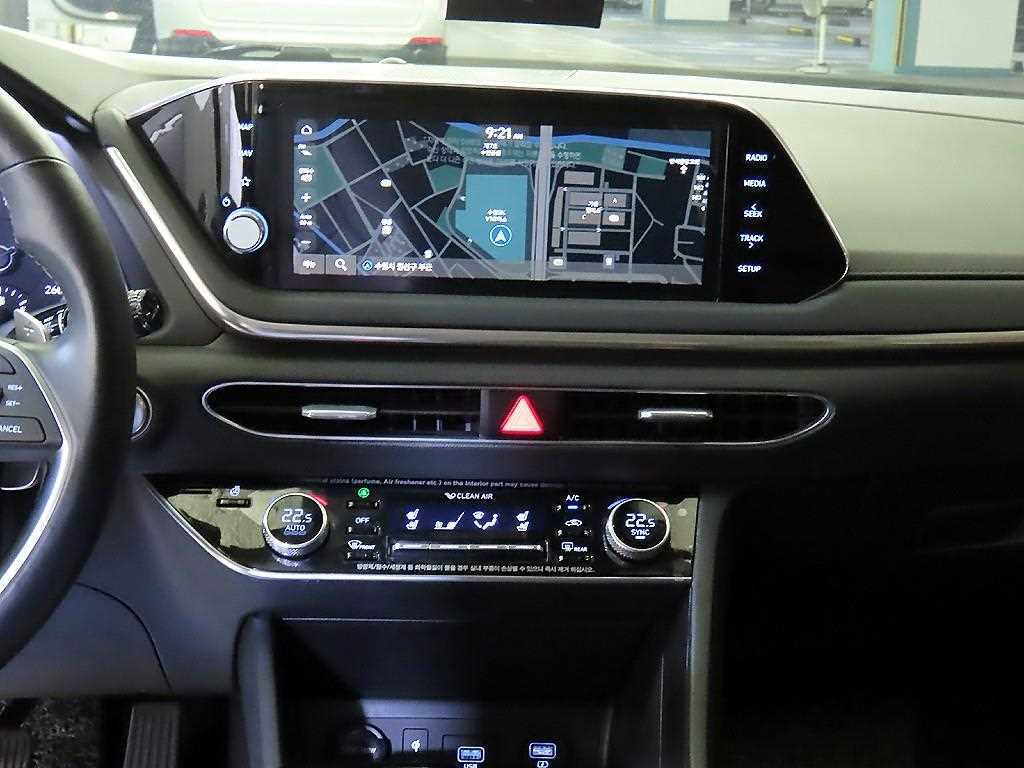 HYUNDAI Sonata - Vista 11