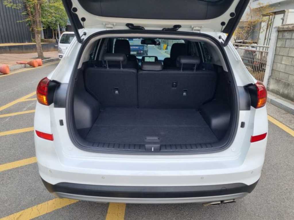 HYUNDAI Tucson - Vista 8