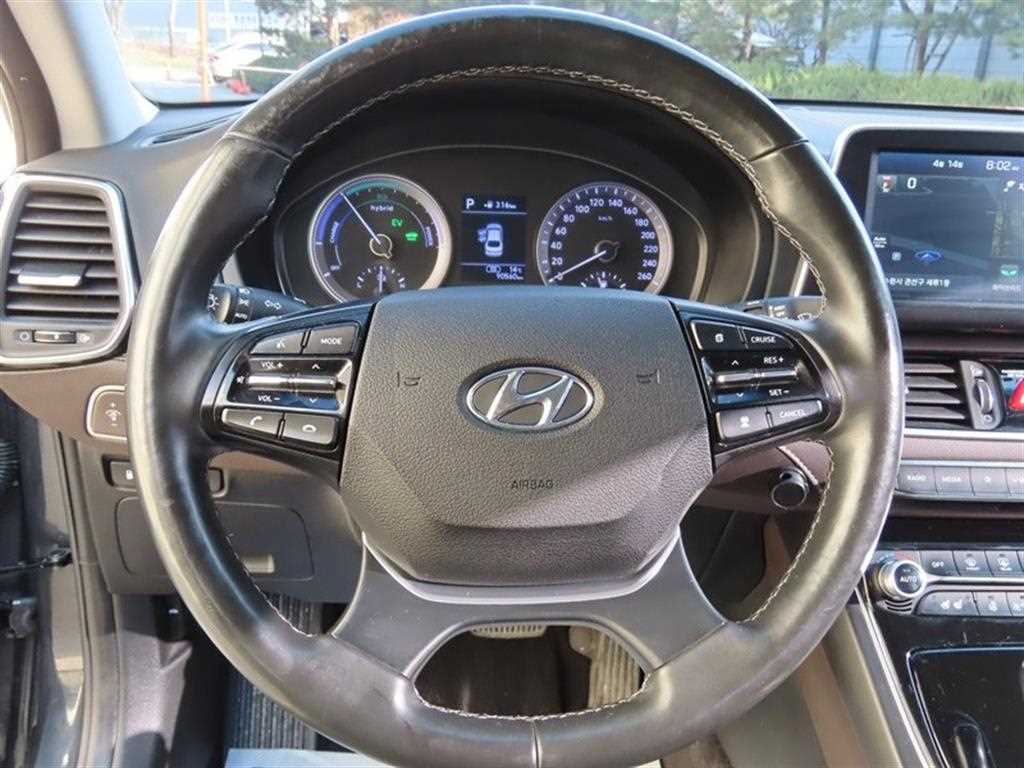HYUNDAI Grandeur - Vista 9