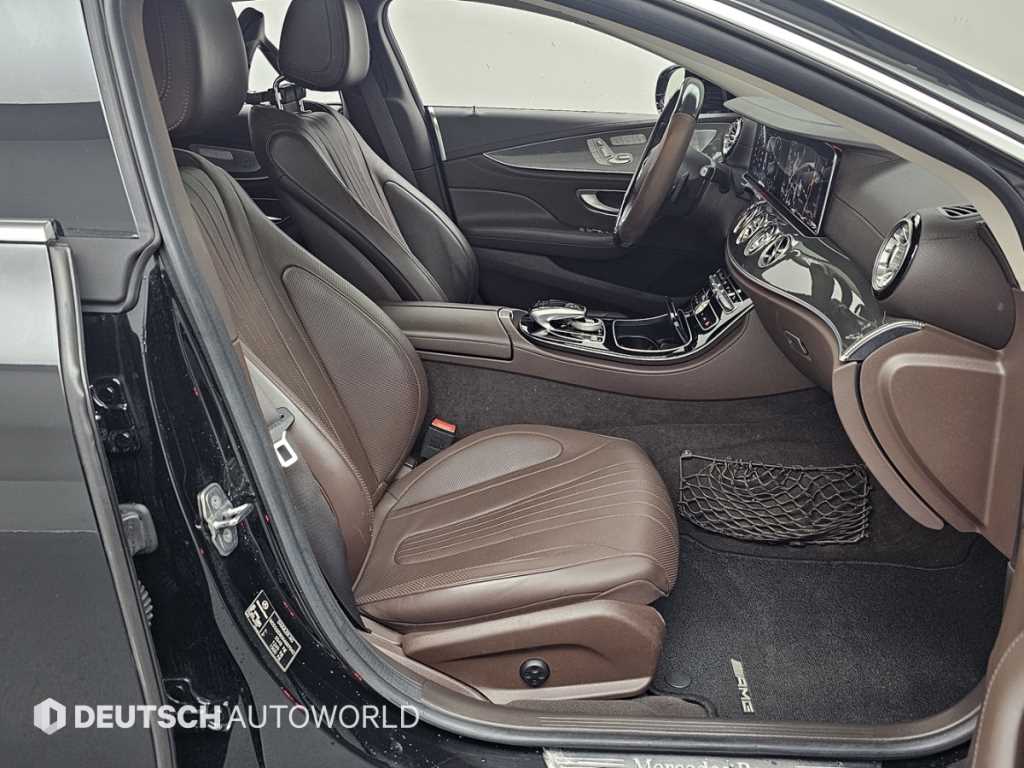 Mercedes Benz CLS Class - Vista 10