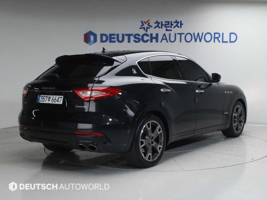 Maserati Levante - Vista 2