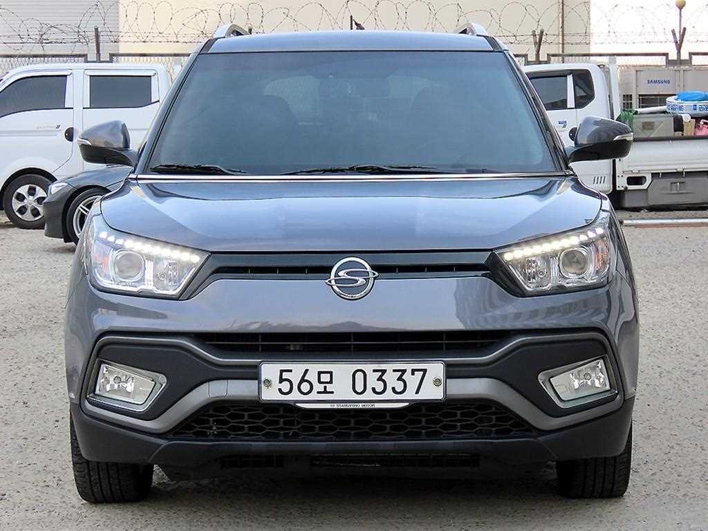 Ssangyong Tivoli 2016 Gris - Importación desde Corea - HF Imports Iquique - Foto 1