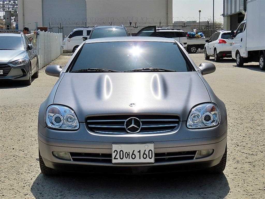 Mercedes Benz SLK Class - Vista 5