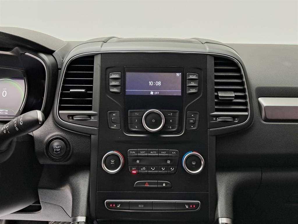 SAMSUNG QM6 - Vista 9