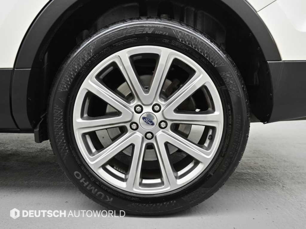 Ford Explorer - Vista 5