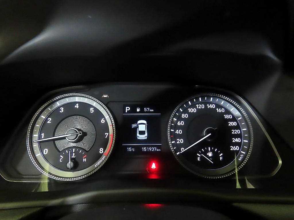 HYUNDAI Sonata - Vista 9