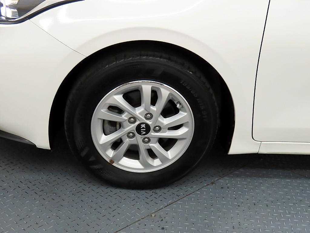 KIA K3 2021 Blanco - Importación desde Corea - HF Imports Iquique - Foto 19