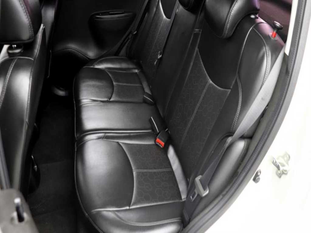 Chevrolet Spark - Vista 6