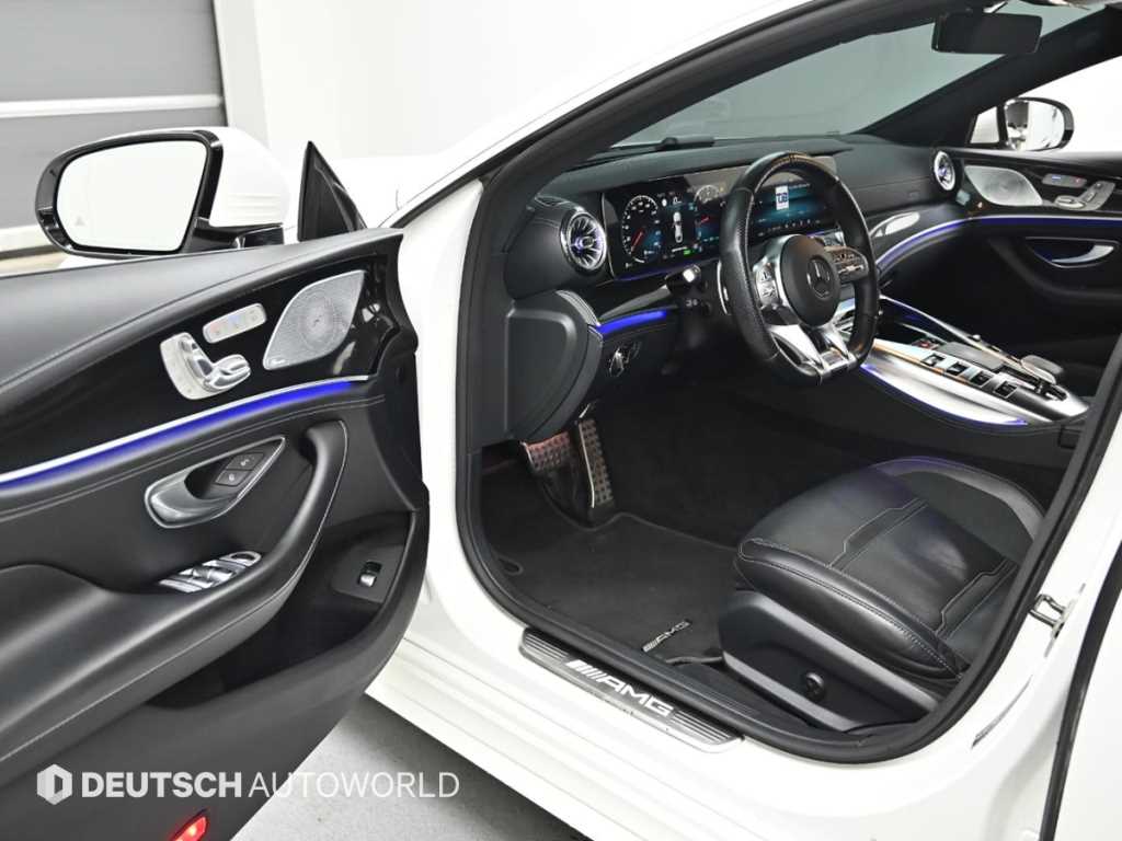 Mercedes Benz AMG GT - Vista 11