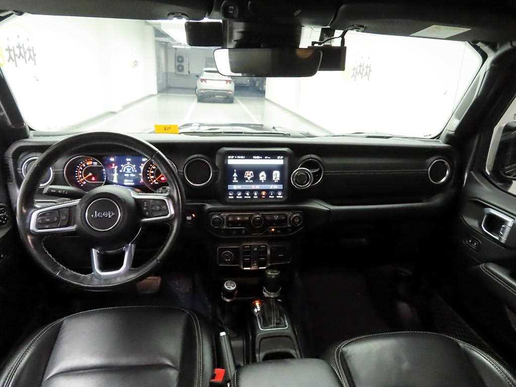 Jeep Wrangler - Vista 7