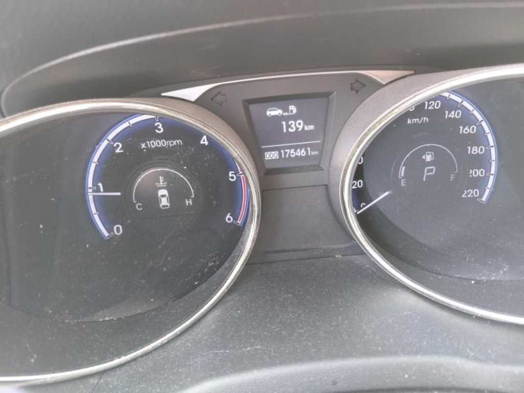 HYUNDAI Tucson - Vista 9