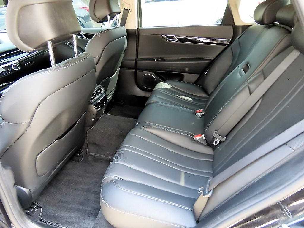 Genesis G80 - Vista 6