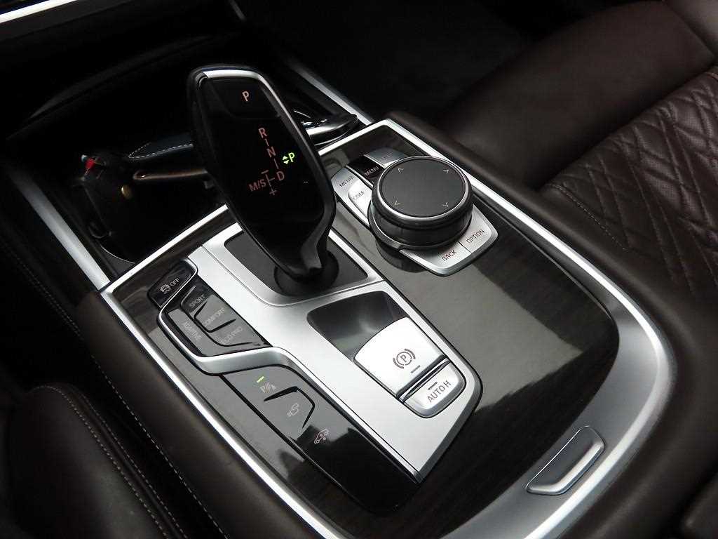 BMW 7 Series - Vista 10