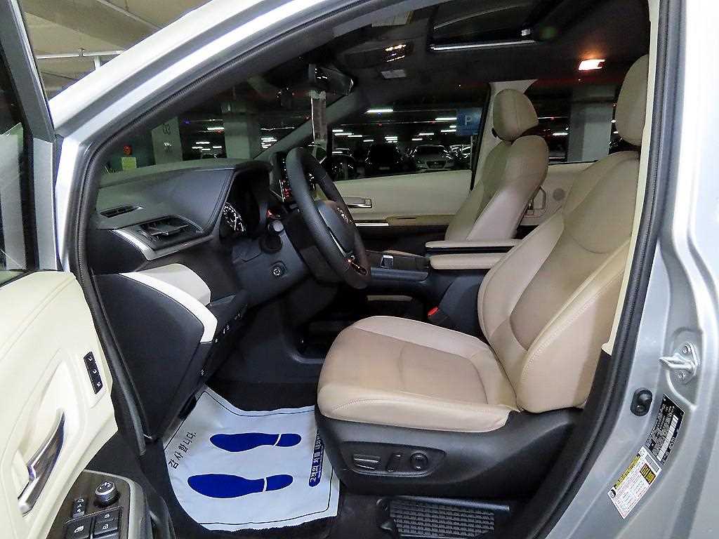 Toyota Siena - Vista 6