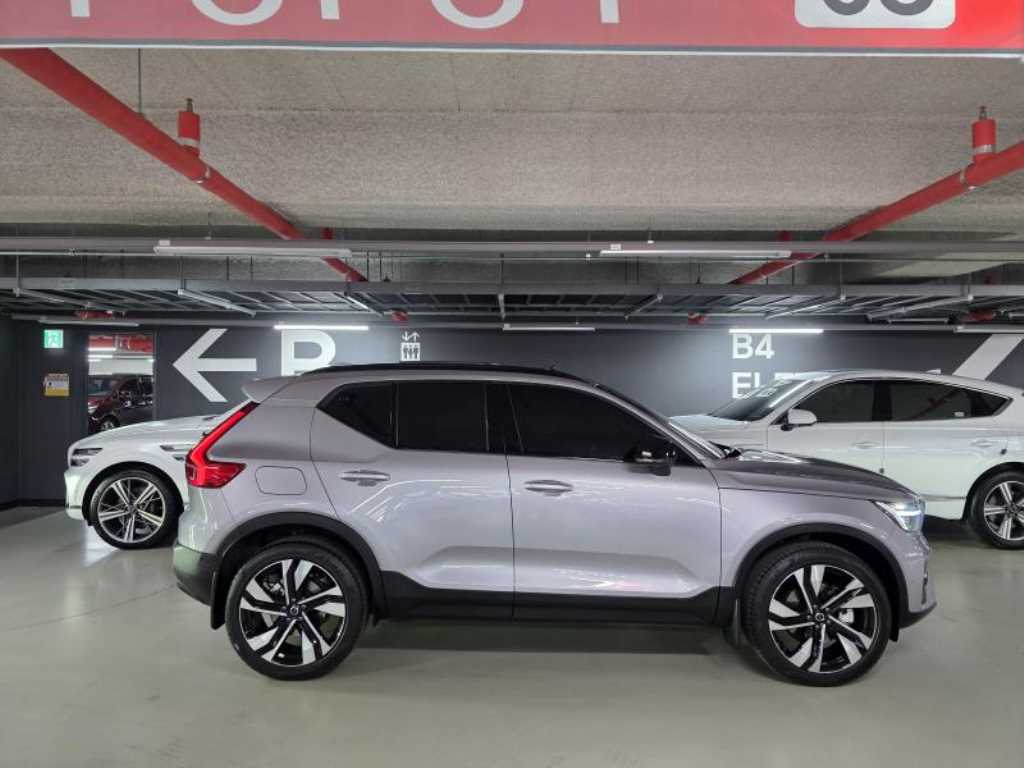 Volvo XC40 - Vista 3