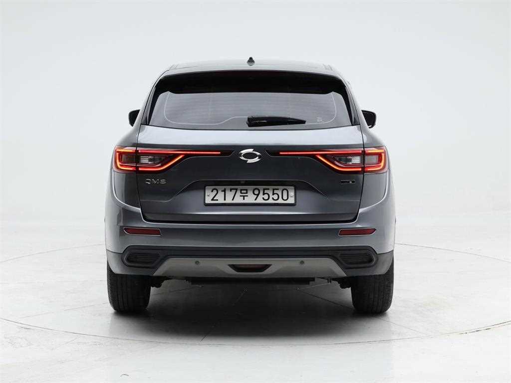 SAMSUNG QM6 - Vista 5