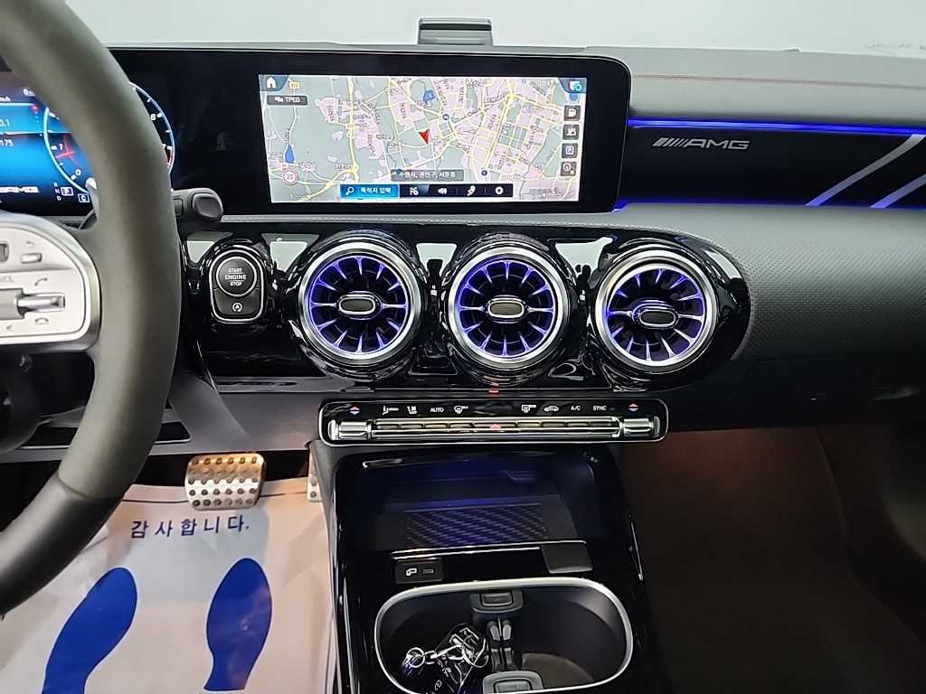 Mercedes Benz CLA Class - Vista 10