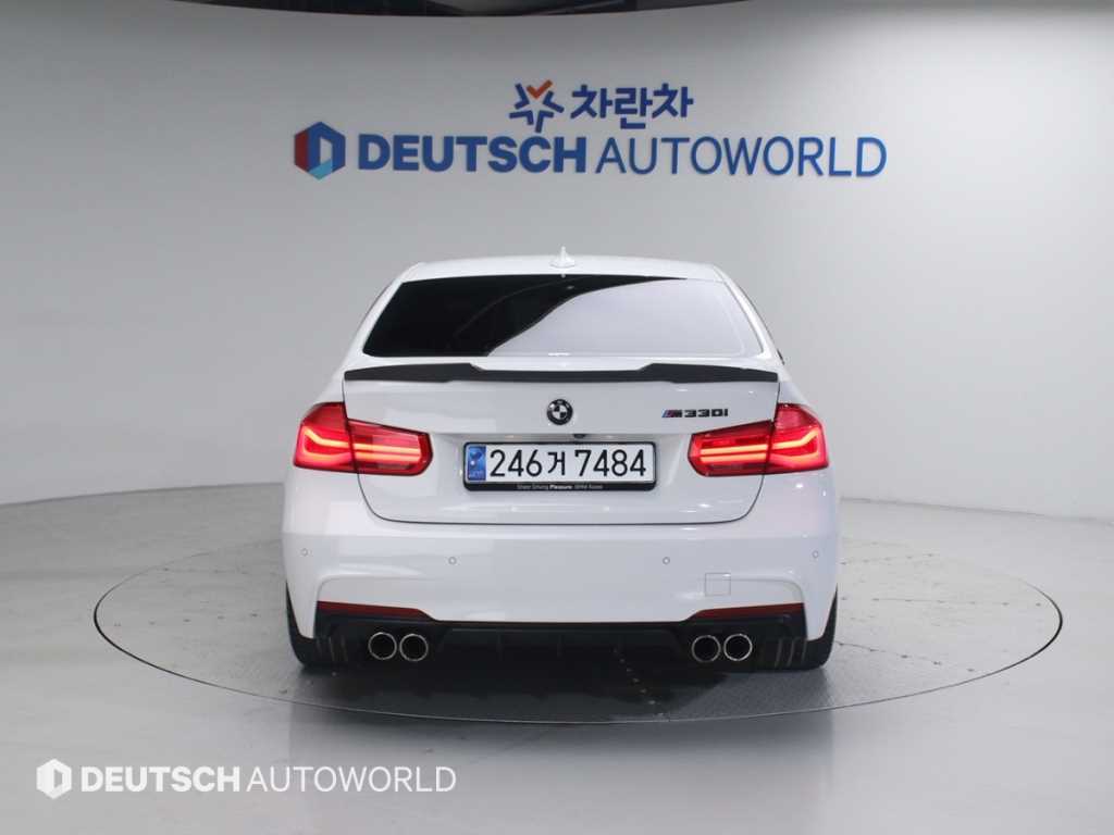 BMW 3 series - Vista 4