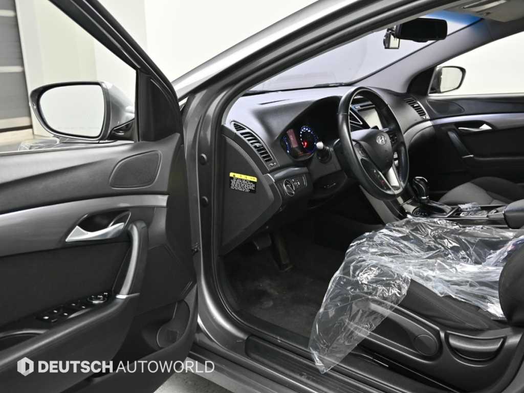 HYUNDAI i40 - Vista 11