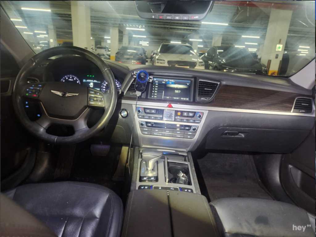 Genesis G80 - Vista 9