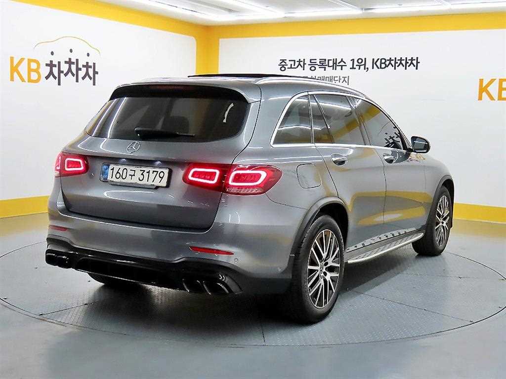 Mercedes Benz GLC Class - Vista 4