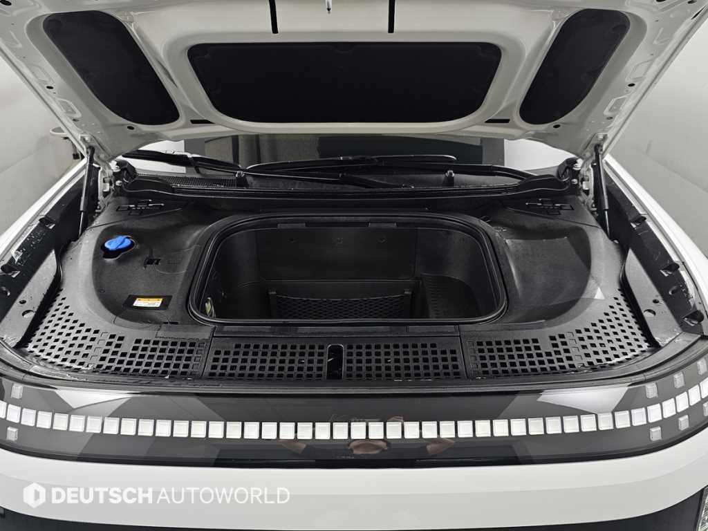 HYUNDAI IONIQ 9 - Vista 6