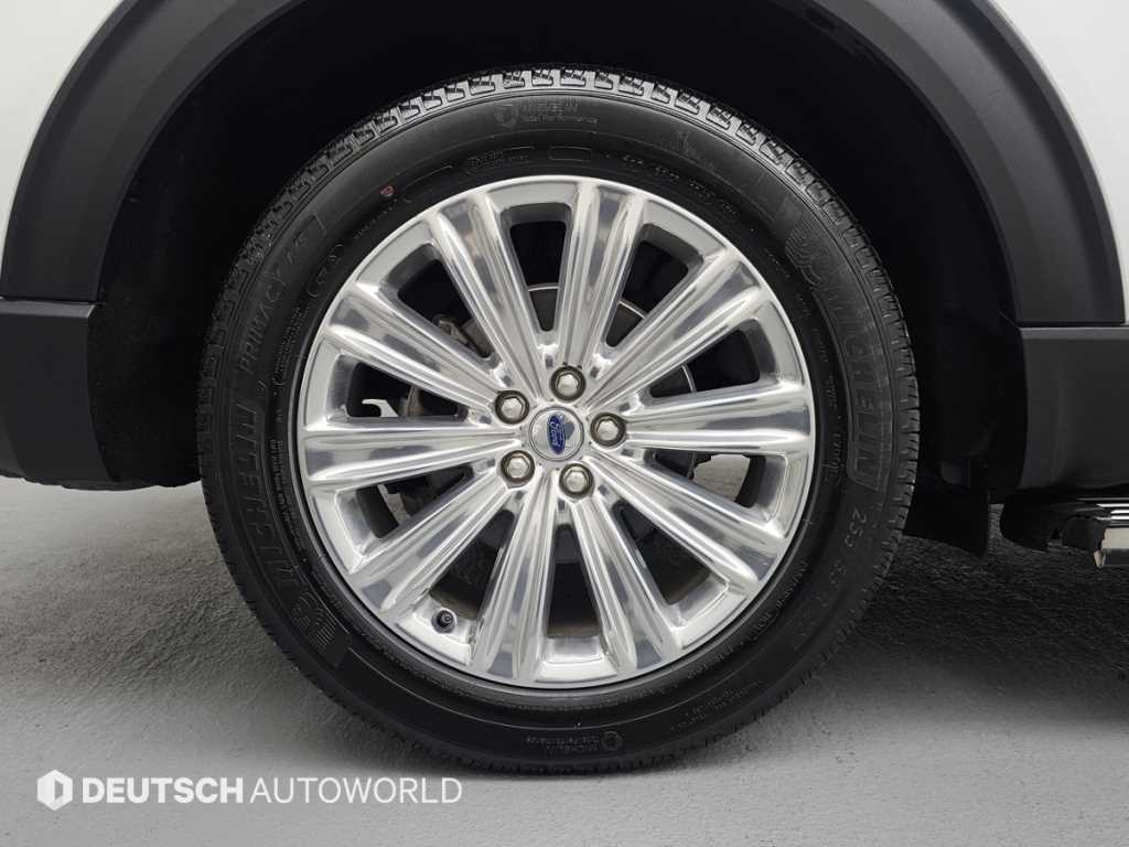 Ford Explorer - Vista 5