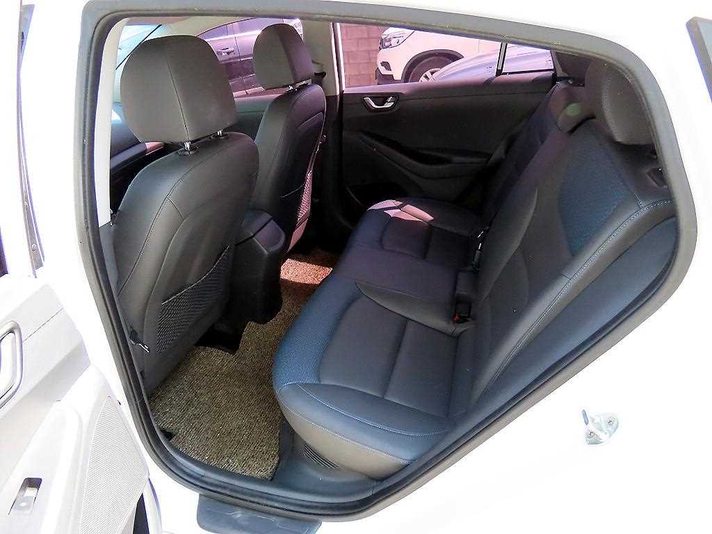 HYUNDAI Ioniq - Vista 6