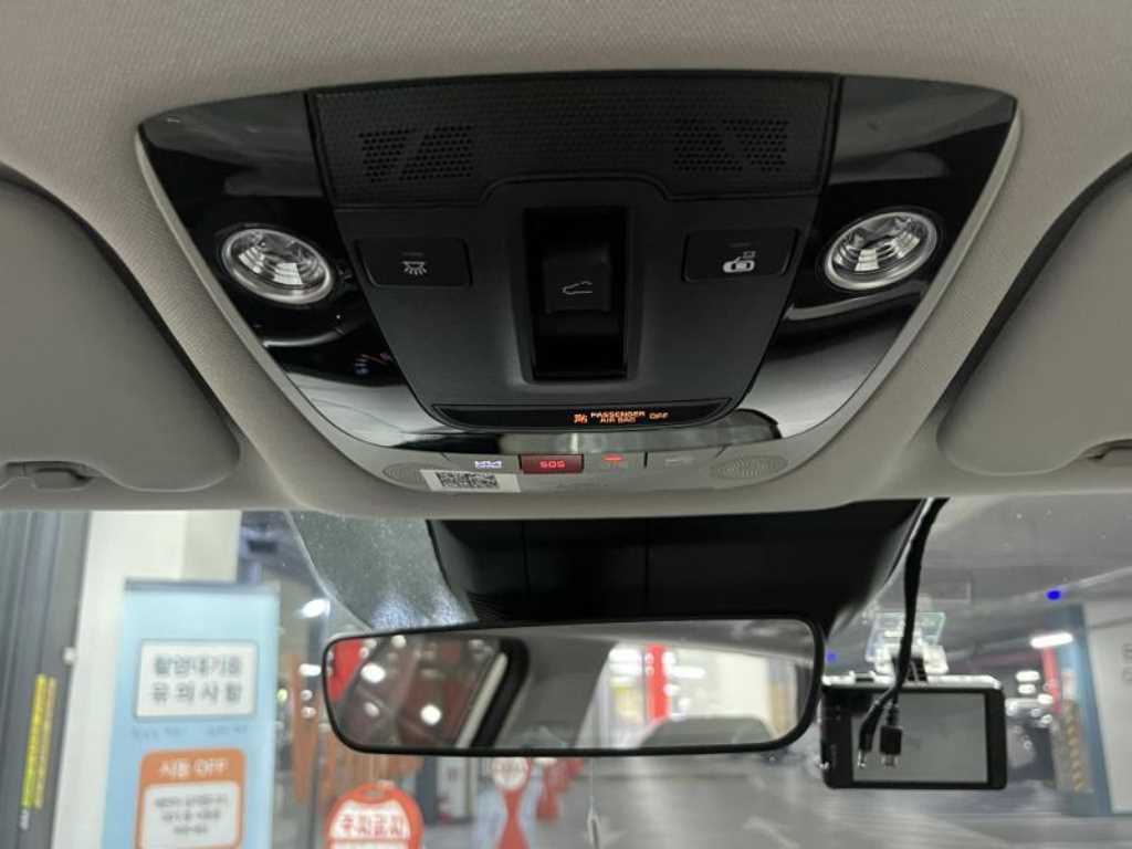 KIA Seltos - Vista 8