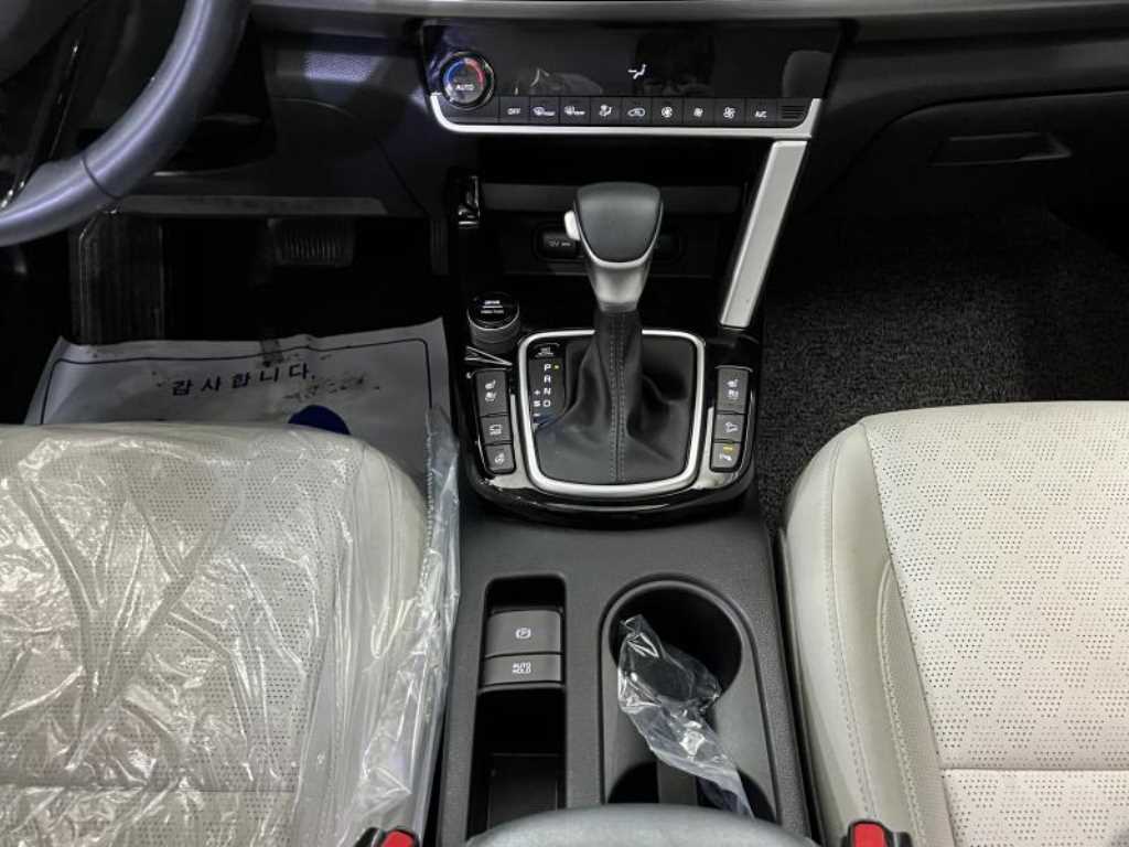 KIA Seltos - Vista 10