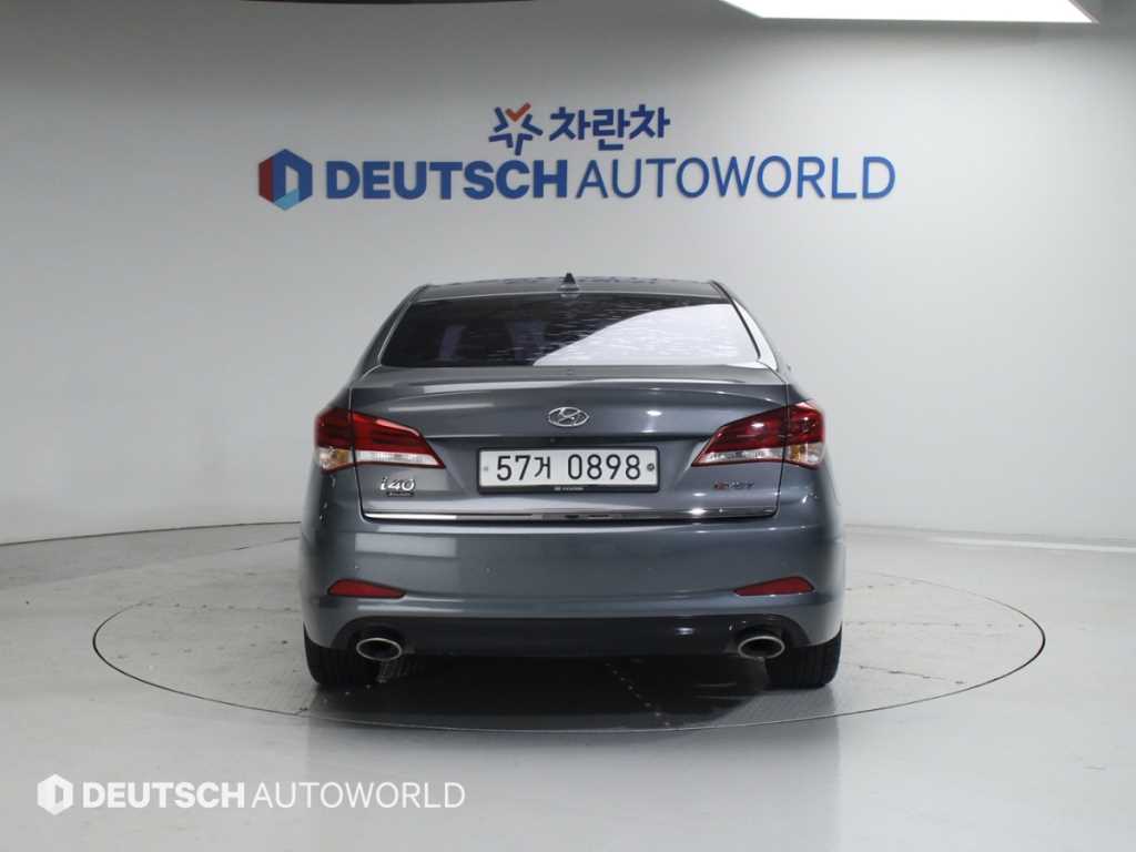 HYUNDAI i40 - Vista 4