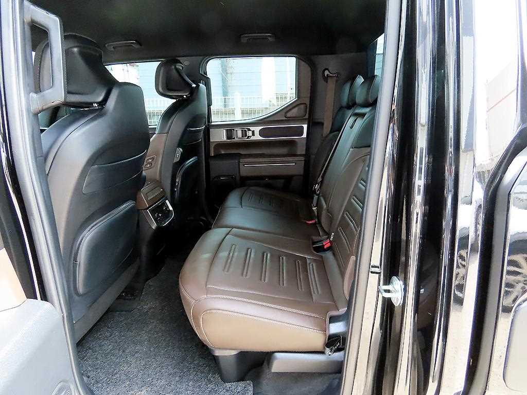 KIA Tasman - Vista 6