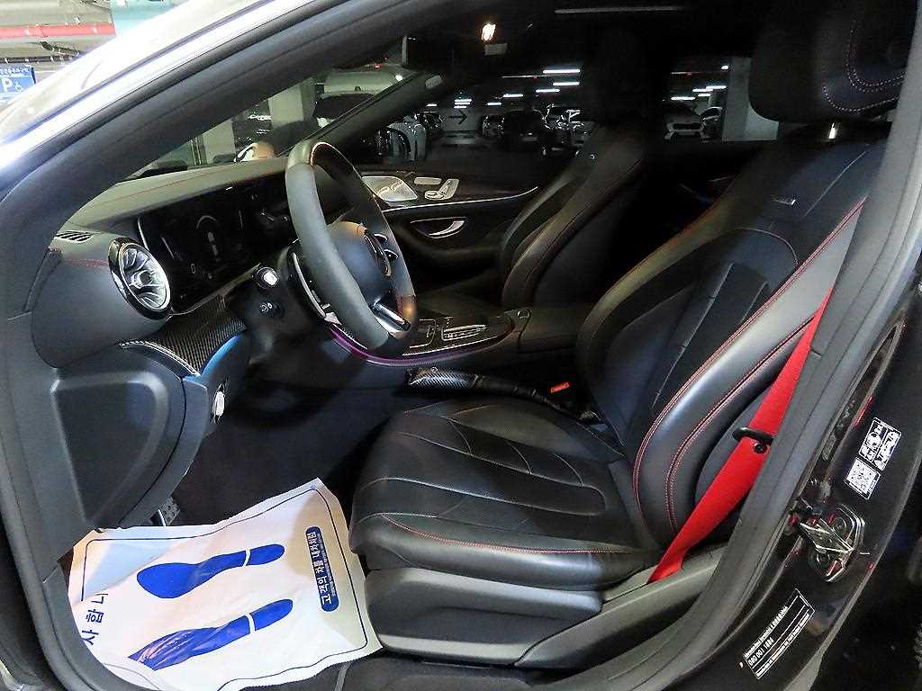 Mercedes Benz CLS Class - Vista 6