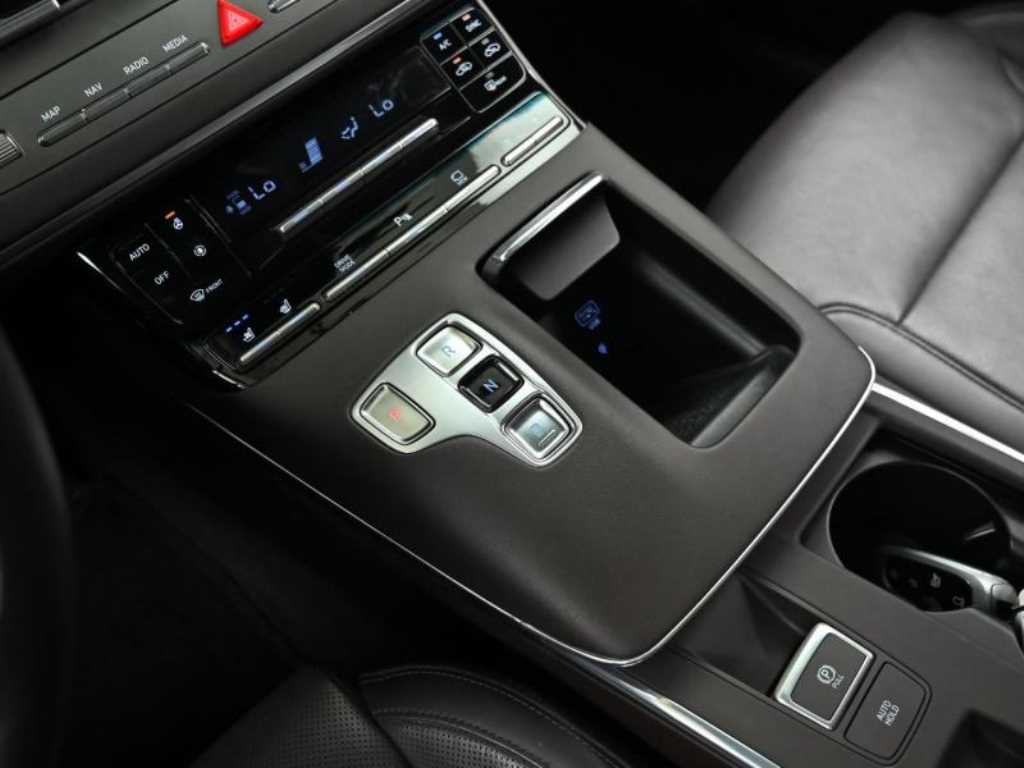 HYUNDAI Grandeur - Vista 9