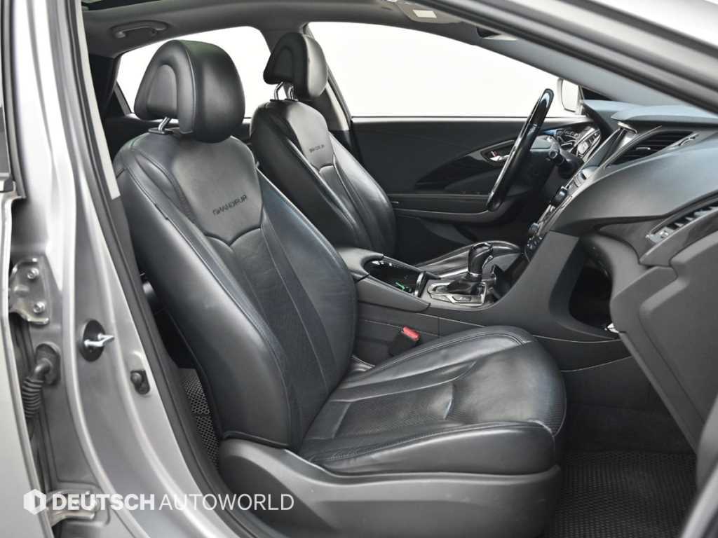 HYUNDAI Grandeur - Vista 10