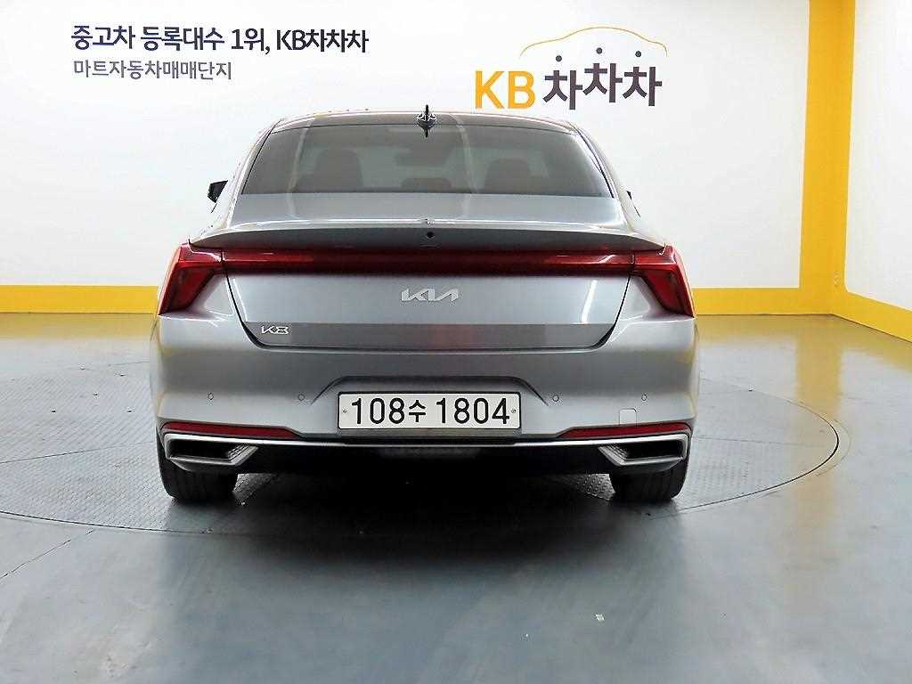 KIA K8 - Vista 3