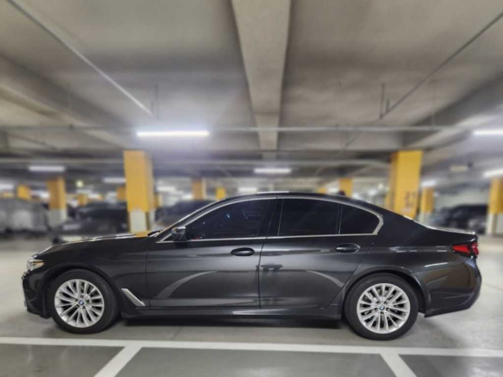 BMW 5 Series - Vista 3