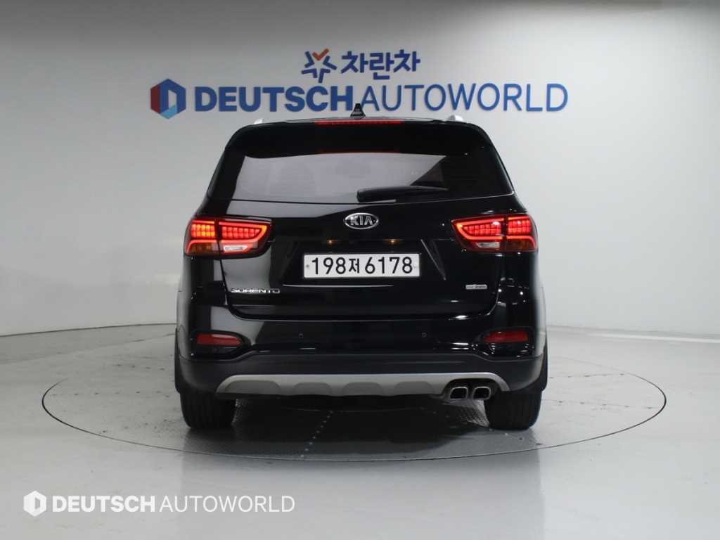 KIA Sorento - Vista 4